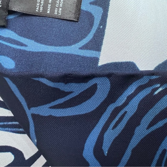 Lafayette 148 silk scarf $298 - Picture 5 of 6